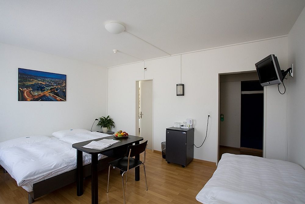 X-Tra Hotel Zurich Luaran gambar