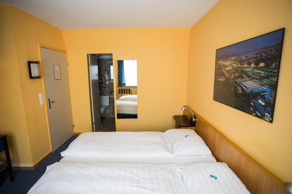 X-Tra Hotel Zurich Luaran gambar